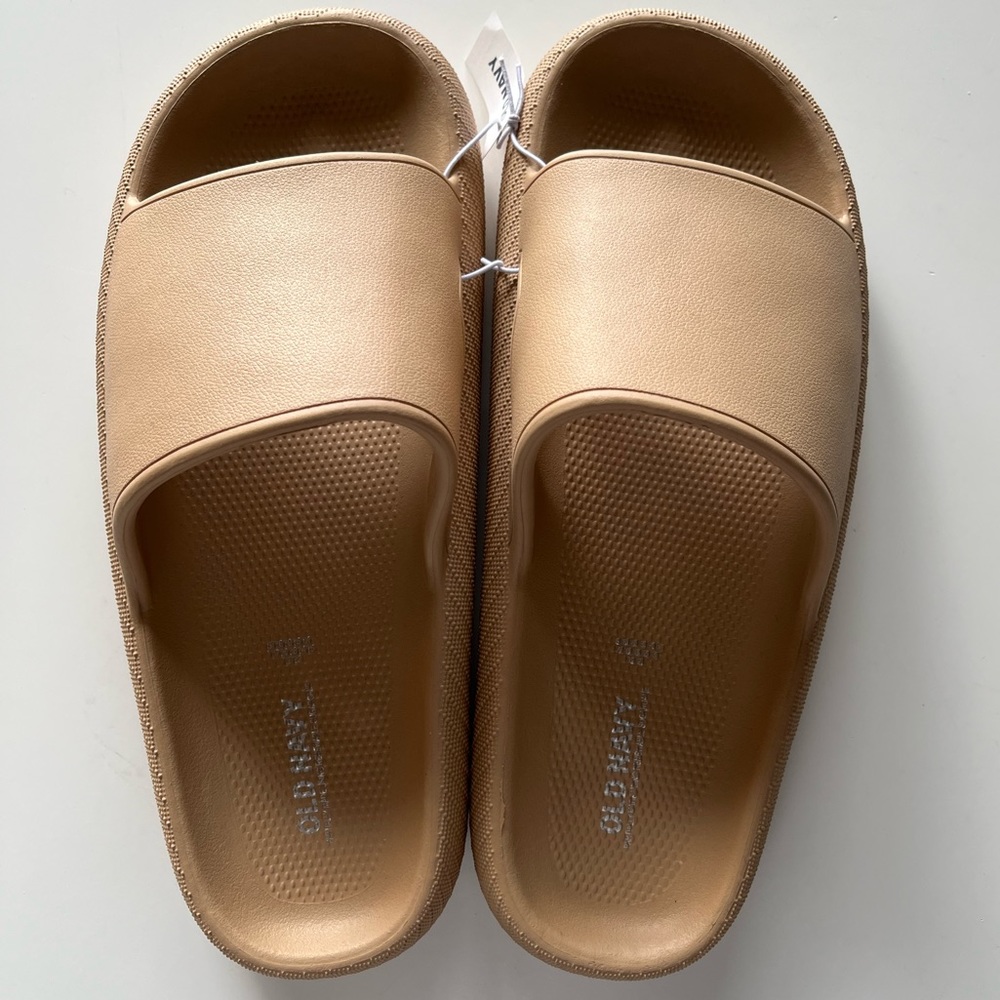 NWT Khaki EVA Slide Sandals (partially plant-based); size 8